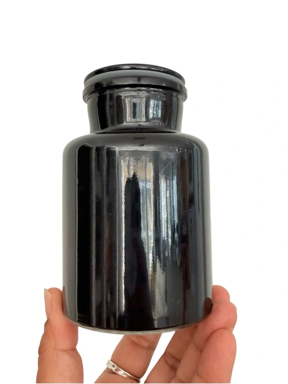 Leoben Company Haunted Atelier No. 07 Scented Candle Black Apothecary Candle